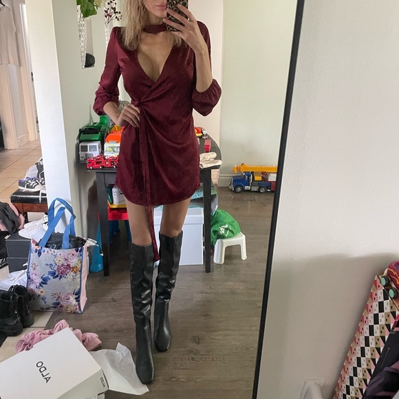 Fashion Nova satin tie mini dress burgundy, size small. Worn once - Picture 1 of 3